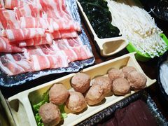 -东巴婆婆云南鱼豆花火锅(大东门店)