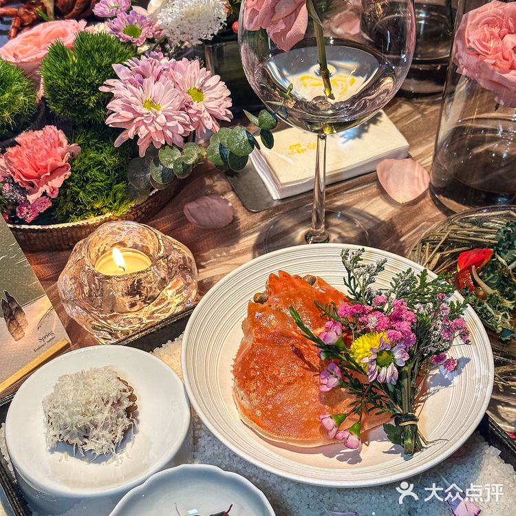 这家粉色系料理简直是为女神月准备哒！