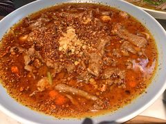 自贡水煮牛肉-懒人盐府人家(航天桥店)