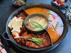 -渝涯重庆豆花老火锅(中赢国际店)