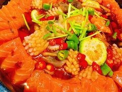 -领鲜活海鲜榴莲自助火锅(东门店)