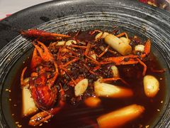 -肥肥虾庄·金牌油焖大虾(杨园滨江时代walk店)