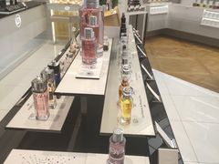 -Dior迪奥(上海世茂广场店)