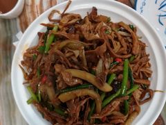 腊肉酸菜笋-椿记烧鹅(叠彩店)