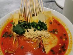 -姚姚酸菜鱼·金戈戈香港豉油鸡(喜荟城联名店)