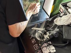 -鲨鱼皮汽车凹陷玻璃修复(静安店)