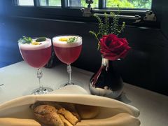 -弦月窗LUNETTE BY AMANDA(复兴路店)