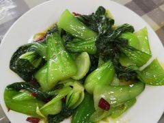 -青海特色美食小炒炕锅牦牛肉火锅
