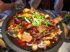 -鸣记脆皮烤鱼·海鲜烤鱼(三八广场店)
