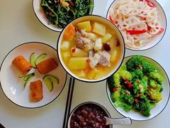 -天鹅到家·保姆月嫂育儿嫂(蔚蓝海岸店)