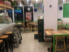 -老乡鸡(六安新加坡御苑店)