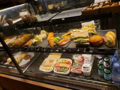 -星巴克臻选(莘庄仲盛店)