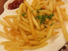 -玛格萝妮比萨屋(四平店)