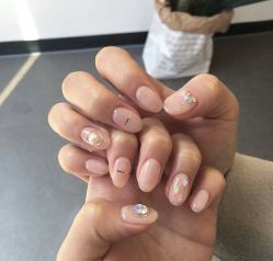 -明洞造型精品烫染