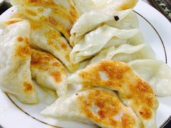 马蹄锅贴-长人馄饨铺(解放街店)