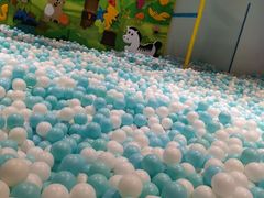 -蒙特利亲子乐园