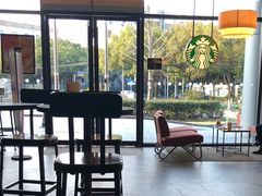 靠窗位-星巴克(钦江路店)