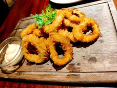 酥炸鱿鱼圈附大蒜蛋黄酱-卡朋厨房(289艺术园区店)