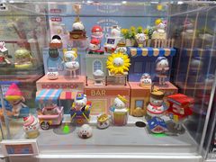 -泡泡玛特POPMART(侨福芳草地店)