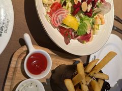 -碧特博格·20年品牌西餐厅(芜湖路店)