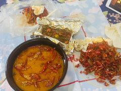 -扒虾小妹儿麻辣海鲜(宏图街店)