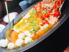 双色鸳鸯鱼头王-望湘园·洞庭渔宴(浦江欢乐颂店)