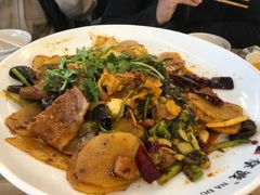 -拿渡·水煮鱼麻辣香锅(王府井奥莱·香江小镇店)