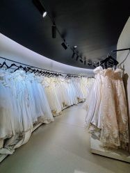 -城市花园婚纱摄影