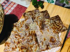 L云南鲜花饼-慢丽江·云南野生菌土鸡锅(付家庄店)