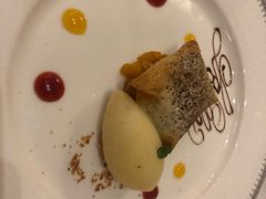 -La Villa French Restaurant