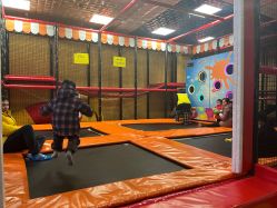 -孩之岛亲子乐园(喜盈门.范城店)