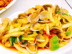 -覃记海鲜美食餐厅