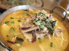 -穿越时尚餐厅(英武中路店)