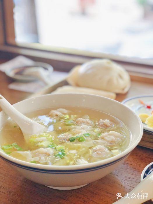 AFS|青岛传统包子铺鲜肉馄饨图片