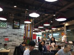 大堂-荔银肠粉(广州天河华利路店)
