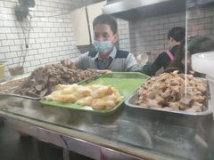 -覃肥叔桂林米粉(粮道街店)