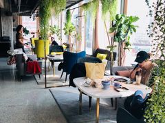 -The ROOF (通盈中心店)