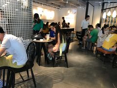 大堂-喜茶(佛山顺德大良东乐路店)
