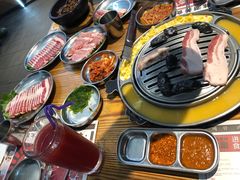 -青瓦炭韩潮烤肉(花园道店)