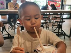 -王府井奥莱临潼小镇(临潼店)