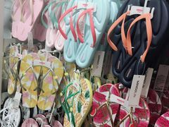 -名创优品(天津市河东万达广场店)