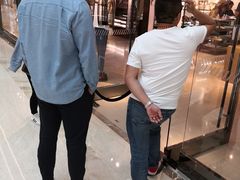 -BURBERRY(上海港汇恒隆广场店)