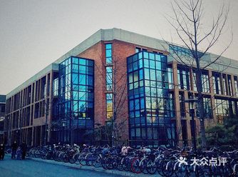 来北京怎能不逛逛国内最高学府呢,不要错过这篇攻略