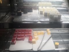 -阪尚皇·原切牛排·烤肉火锅自助(北京路店)