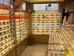 -爱视眸Eyeblling眼镜·依视路·蔡司镜片折扣店(百联南方商城购物中心)