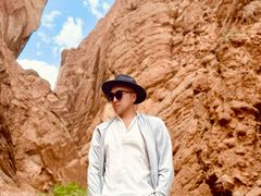 -天山神秘大峡谷