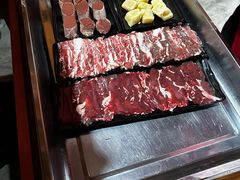 -果松木炭酸菜铜火锅·外婆参鸡汤