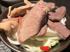 -三出山火锅(南京万象天地店)