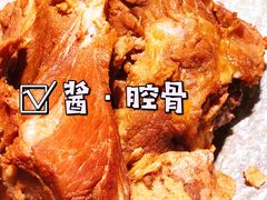 特色大铁锅烀腔骨-95号酱骨·一块豆腐(展春园西路店)