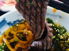 -二荆条·蜀鲜汇城市森林火锅